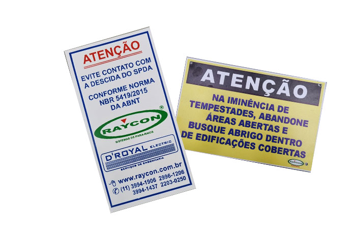 Placas de sinalização